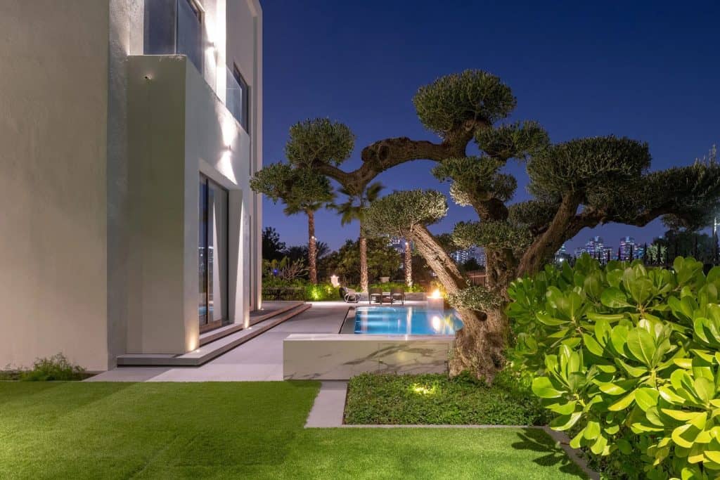 The Best Lighting Fixture Options For Villa Exteriors